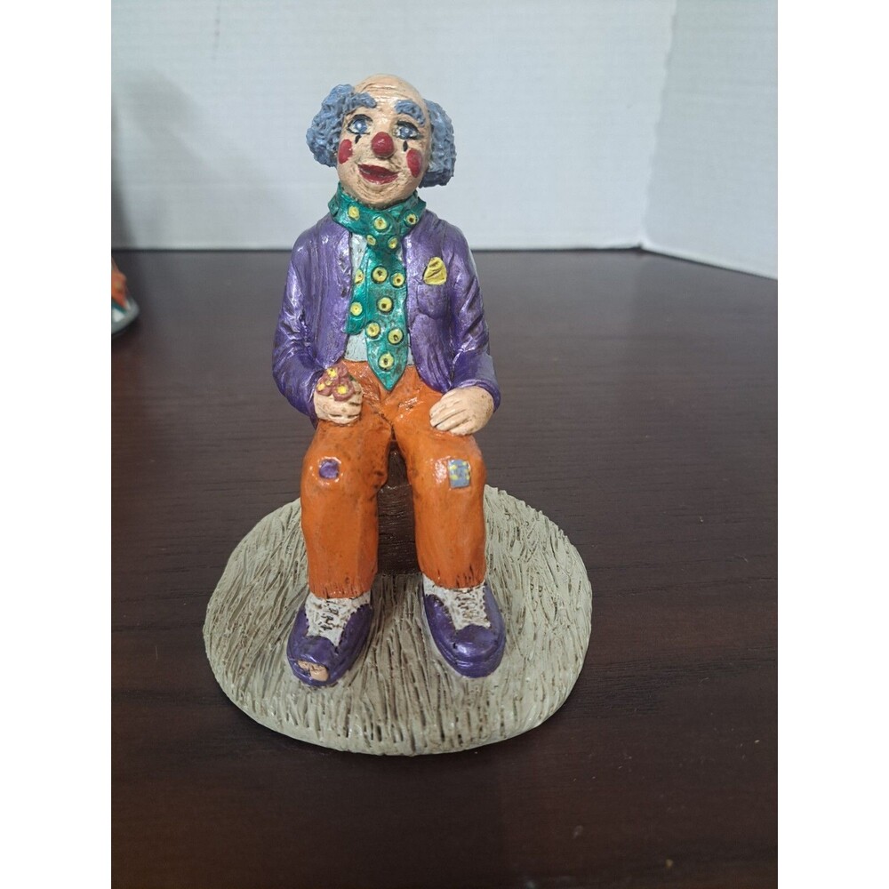 1993 Clown In Purple Jacket Sitting On Wooden Box Signed,Dated Handpainted Figur